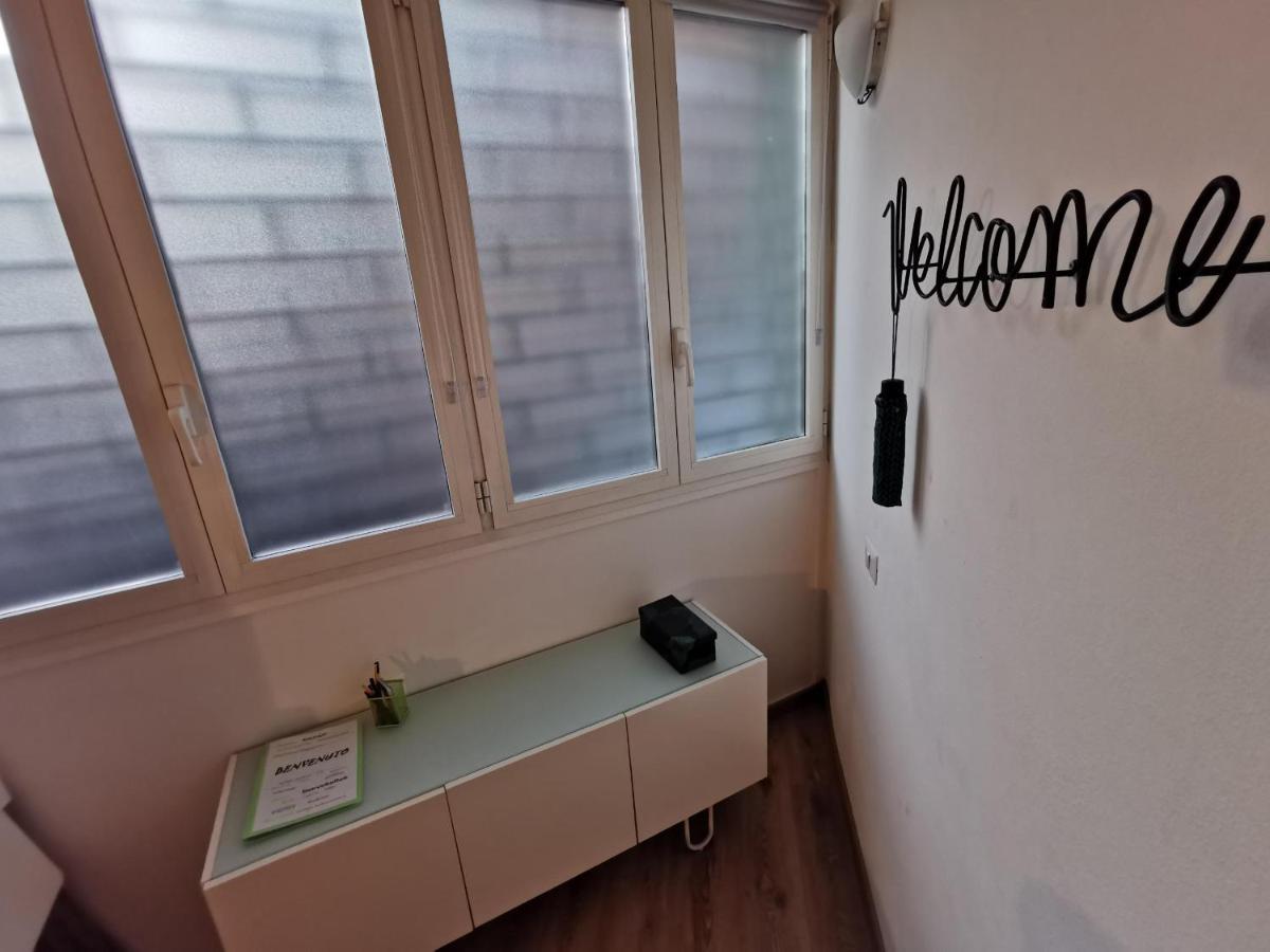 Likehome Milano - Via Scaldasole Loft Luaran gambar